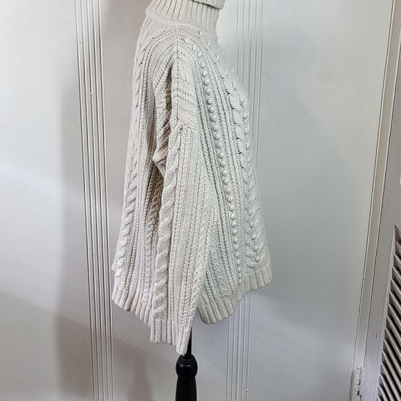 Plus Size Ann Taylor White Merino Wool Blend / Alpaca Turtle Neck Sweater - Picture 5 of 12